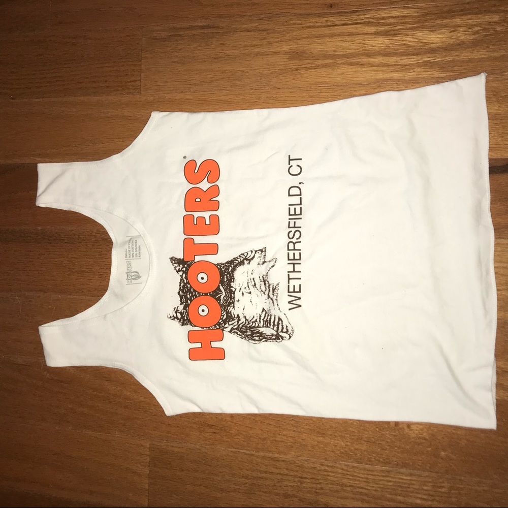Hooters Uniform! - Picture 2 of 4